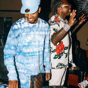 我自己做饭他在下面添视频
